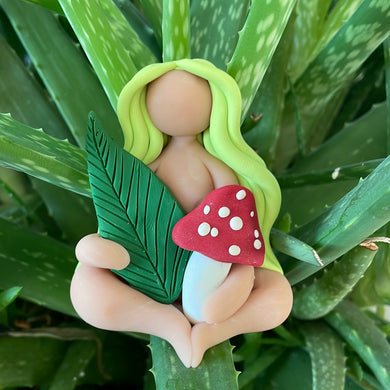 The Woodland Goddess: I am grounded and connected to the earth’s energies.