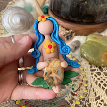 The Flower Power Goddess: I am a child of Love & Peace