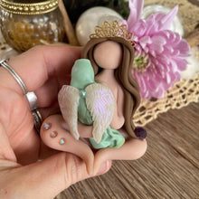 Mama Goddess w/Angel baby: I honor my grief and allow myself to heal at my own pace~