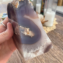 The Goddess’s Crystal: Agate Book End (Single)