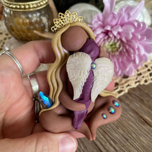 Mama Goddess w/Angel baby: I honor my grief and allow myself to heal at my own pace~