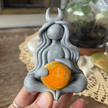 The Mystic Moon Maiden: I release what no longer serves me.