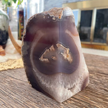 The Goddess’s Crystal: Agate Book End (Single)