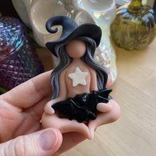 The Goddess of Intuition: I am open to the wisdom within