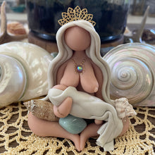 The Breastfeeding Goddess: I trust my body’s ability to feed my baby~