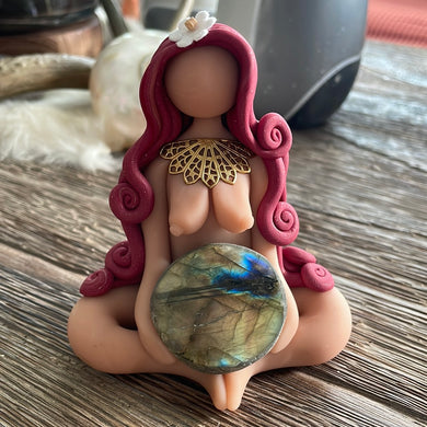 SALE The Portal Goddess: I am open to receive good energy and wisdom.