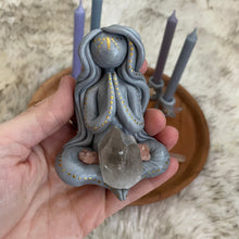 The Goddess’s Altar: I am open to divine guidance~