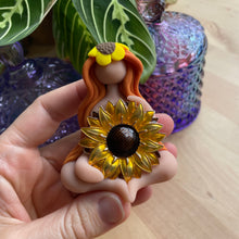 The sunflower Goddess: I am aligned with a higher purpose￼