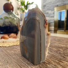 The Goddess’s Crystal: Agate Book End (Single)