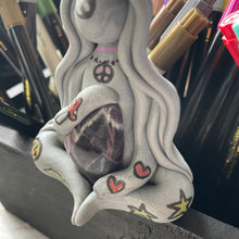 The Elder Millennial Goddess: I am grateful❤️🙂☮️