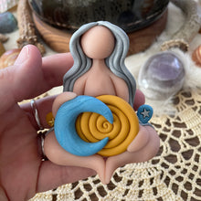 The Luna Sol Goddess: I am as radiant and strong as the sun, and I trust my intuition like the phases of the moon~☀️🌙