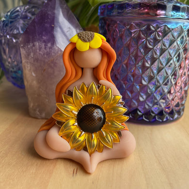 The sunflower Goddess: I am aligned with a higher purpose￼