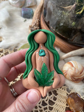 The Herbal Healer Goddess: I am able to create new possibilities and change🌿