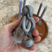 The Goddess’s Altar: I am open to divine guidance~