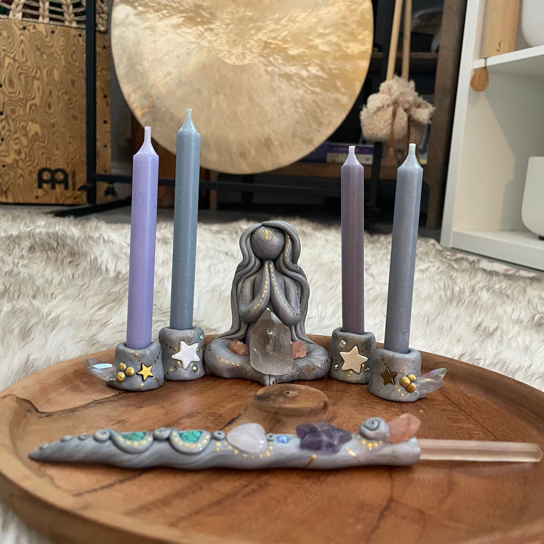 The Goddess’s Altar: I am open to divine guidance~