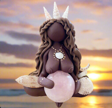 The Goddess of Fertility: I embrace the changes in my body with love and gratitude~