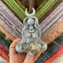 Celestial Moon Priestess: I am a magical being, of Love & Light