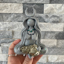 Celestial Moon Priestess: I am a magical being, of Love & Light