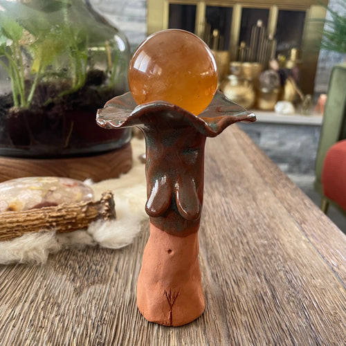 CLEARANCE Feminine sphere stand w/honey calcite sphere (Glazed Earthen Clay)