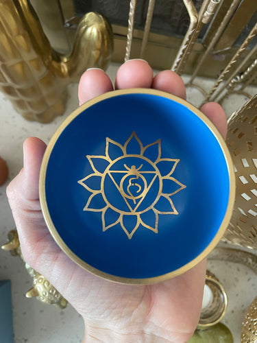 The Goddess’s Singing Bowl: THROAT