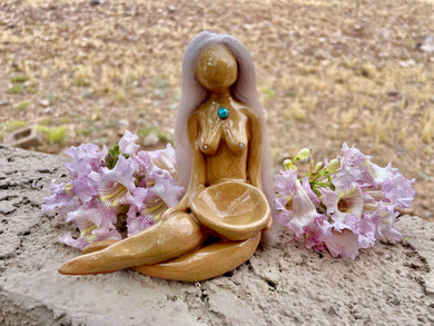 The Crone Goddess of Offerings