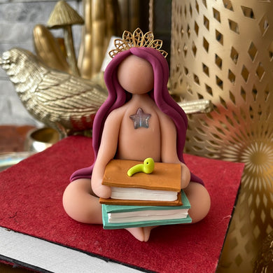 The Bookworm Goddess: Through reading, I expand my mind and learn new things about the world and myself~
